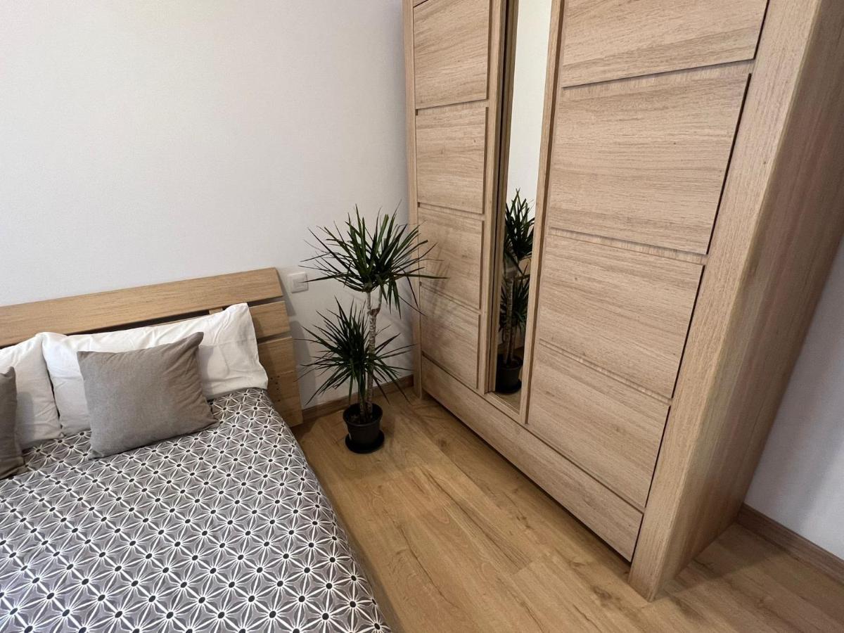 Close To Gran Via Centro Familiar Con Wifi By Apartamentos Logroño Dış mekan fotoğraf